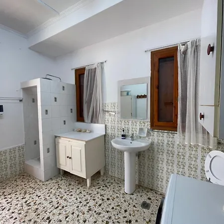 Beachfront Estate In Agios Isidoros Plomari Dış mekan fotoğraf