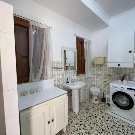 Beachfront Estate In Agios Isidoros Plomari Dış mekan fotoğraf